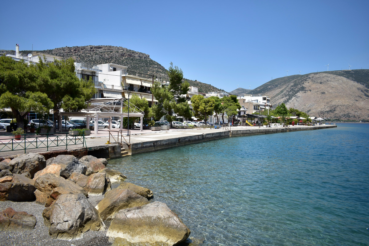 Αντίκυρα (6)