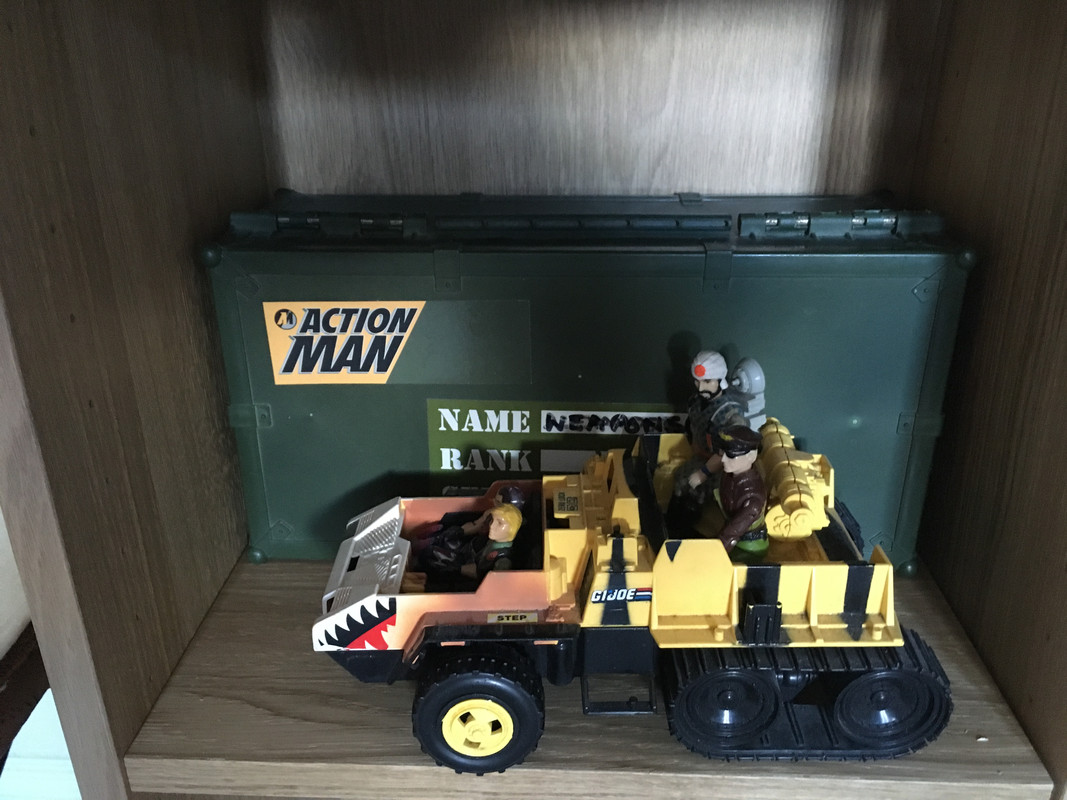 A Refit for Gunner HQ.. or the collection was out of control !! IMG-2218
