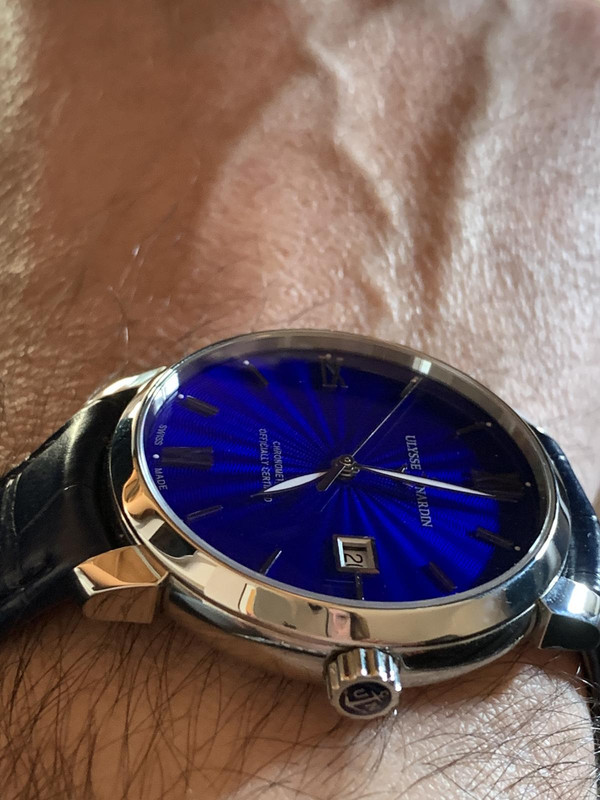 D9DFBC28-BF65-486E-8A90-1B01F8A2F98A