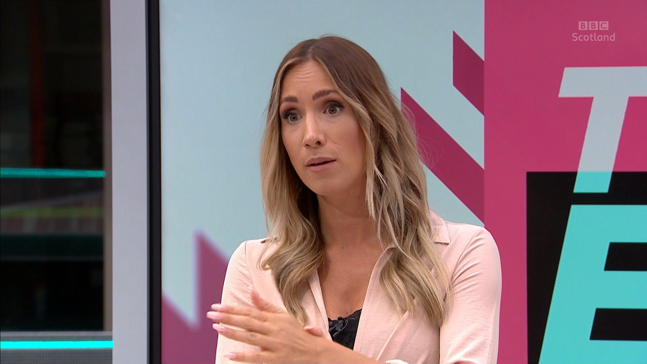 08.14 - 19.15.00 - The  Edit. Entertainment news and chat with Amy Ir....ts_snapshot_16.36.272