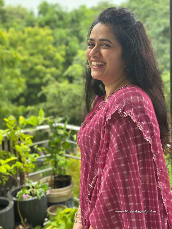 6-Girija-Oak-Godbole-Wallpapers-Photos-HD-Mobile-Photos-My-Vantage-Point