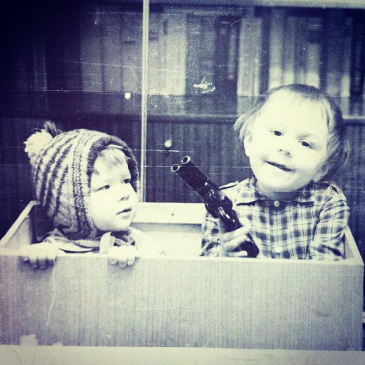 Сергей-Шнуров-с-подружкой-1970–е-годы-Ленинград