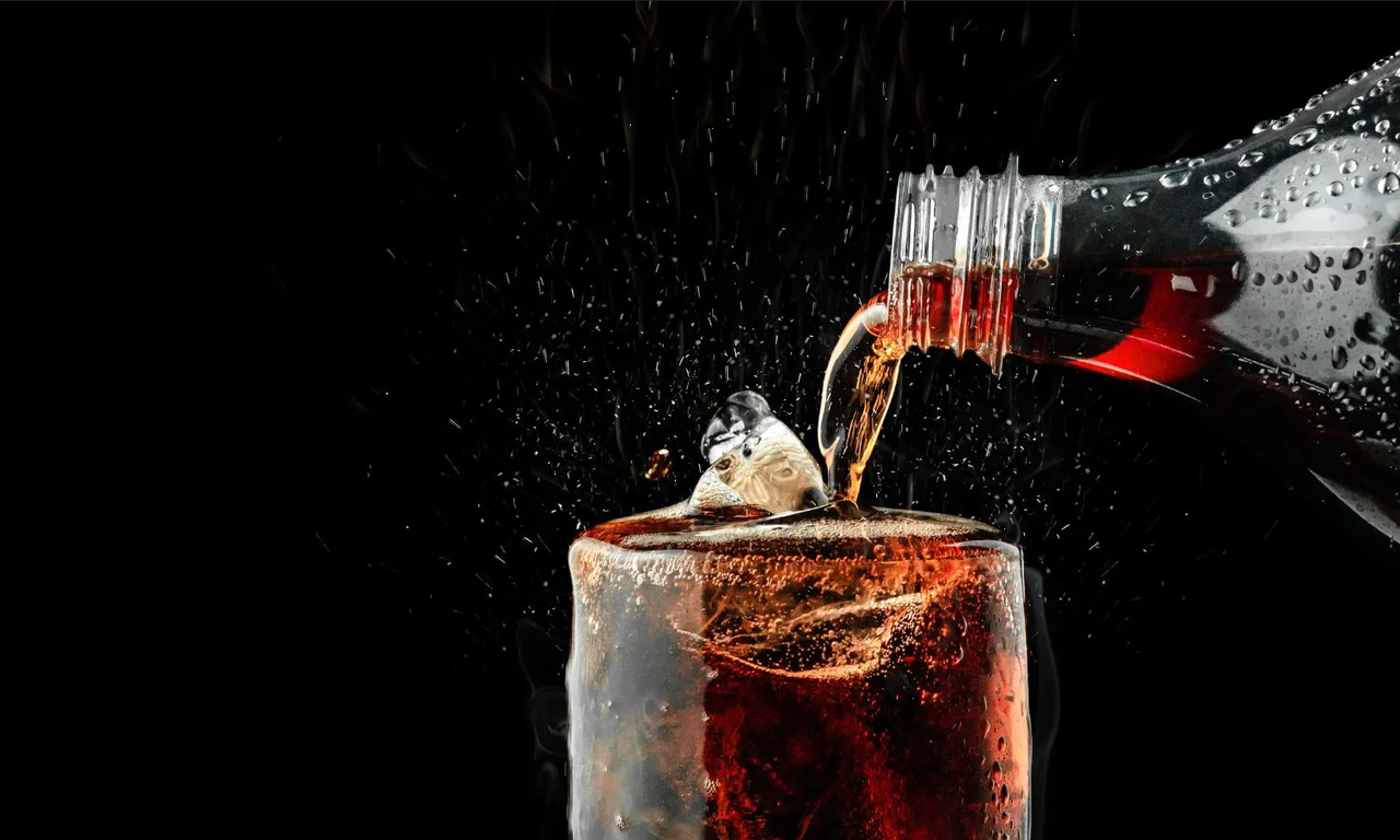 ¿Tomas mucho refresco? Esto es lo que le sucede a los riñones