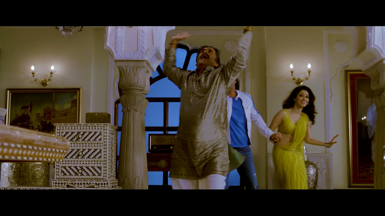 [Image: Tamanna-Hot-Song-From-Himmatwala-Taki-O-...-21-55.jpg]