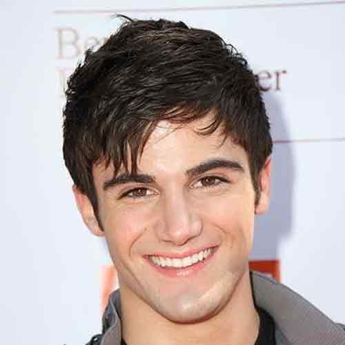 Cortes de cabello corto para hombres jóvenes