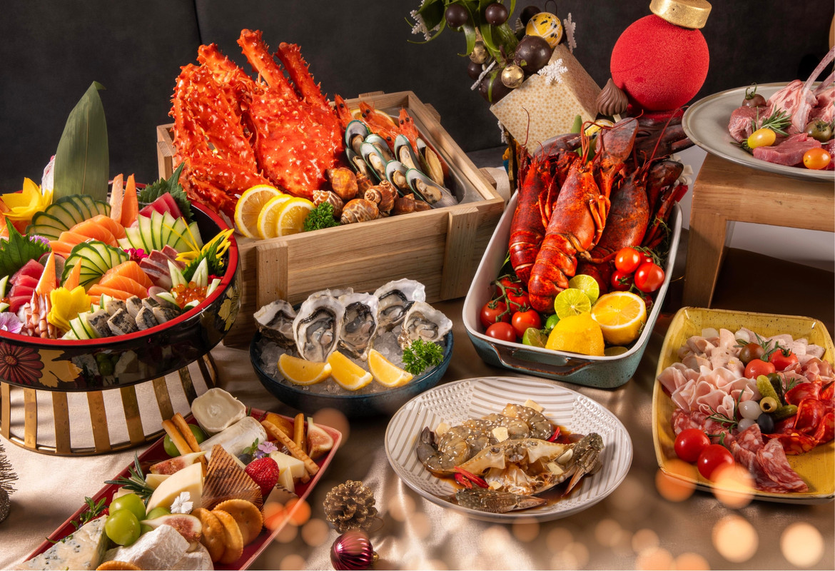 New Year s Eve Gala Buffet at Plate Restaurant 1