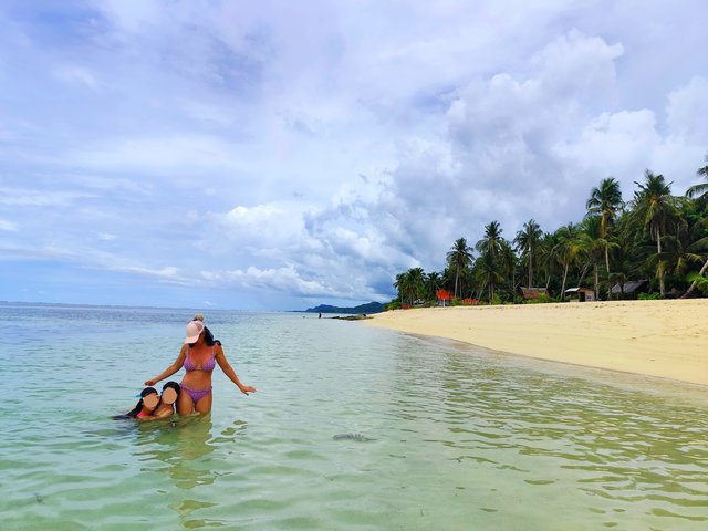 --DÍA 6 (16 junio): Siargao (Coconut View, Alegría Beach y Magpupugnko) - Un mes por Filipinas y Tailandia con niñas (2025) (3)