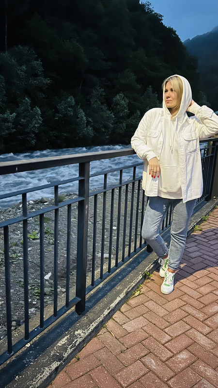 3FBDF9EF-DFE6-430A-83D4-9DDE06E2D2D3