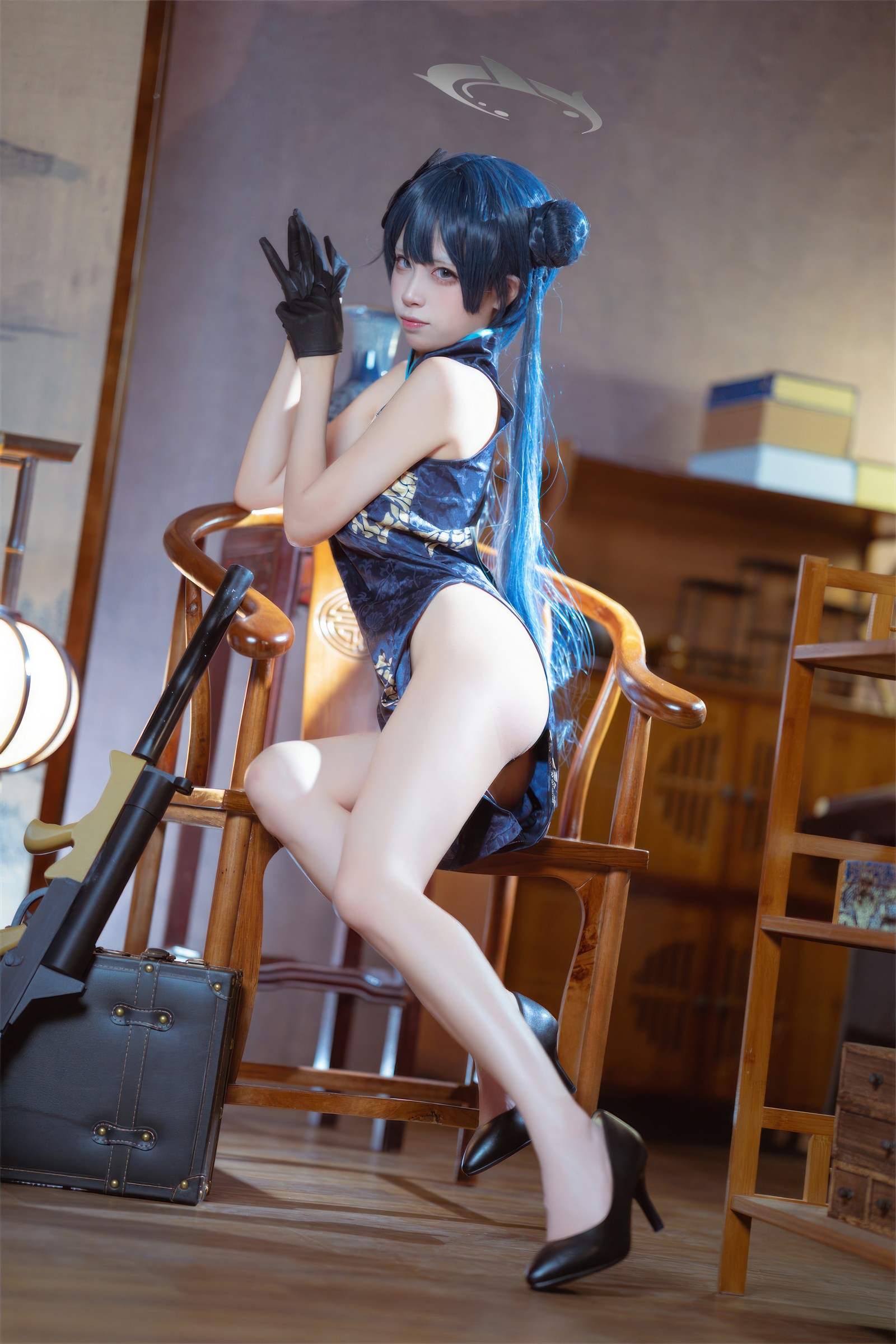 三無人型 COS 二次元：蔚蓝档案龙华妃咲旗袍写真（42P／407M）插图1