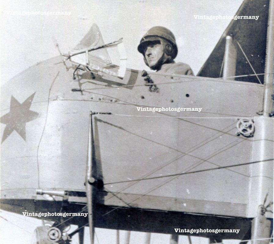 D822 Foto WK1 deutsches Flugzeug Doppeldecker KASTA Bomber Pilot Staffelwappen (1)