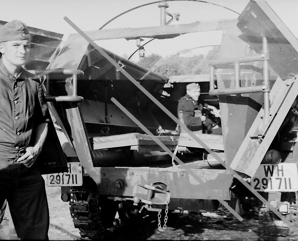 Der Schweren Stug,Abtl. Sd.Kfz Schützenpanzerwag