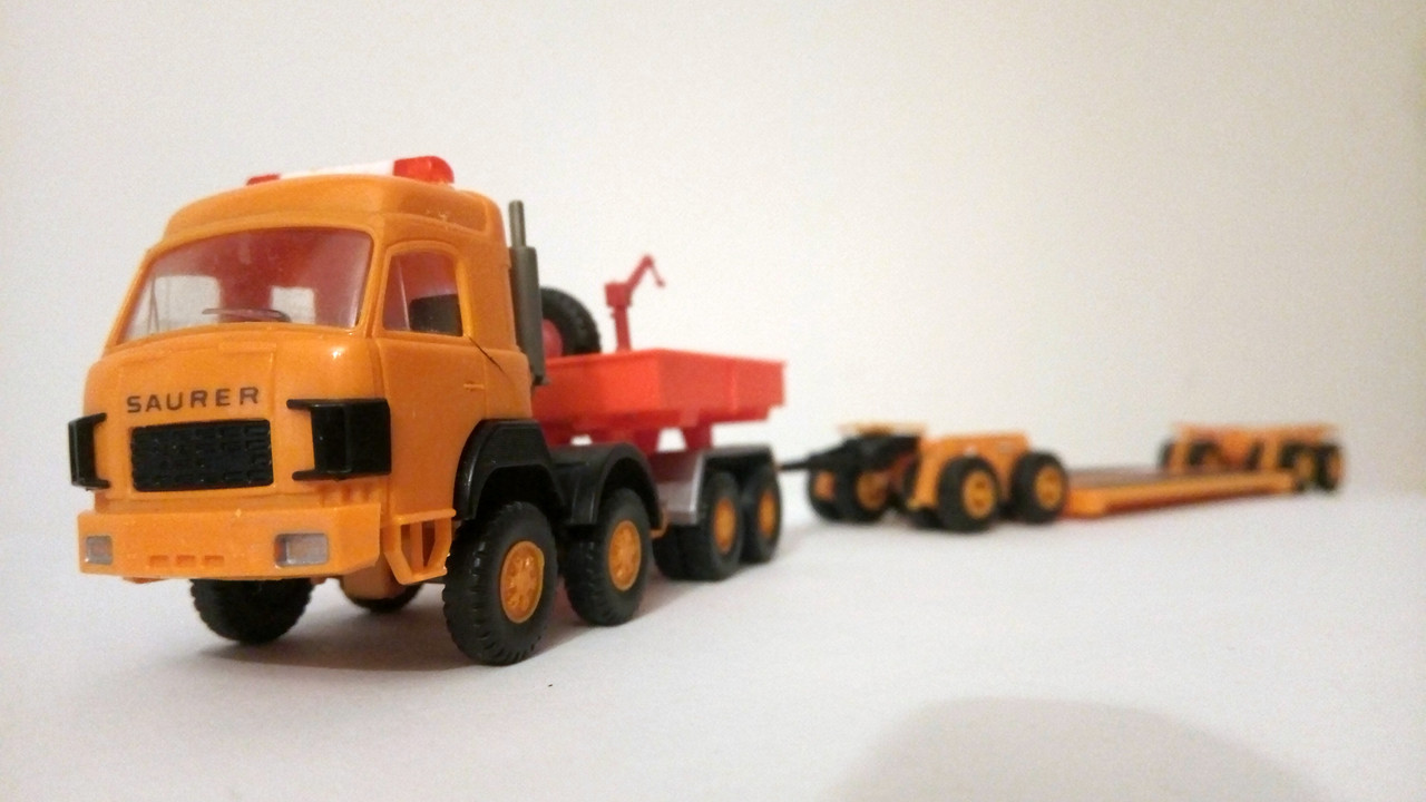 Mache (9233)