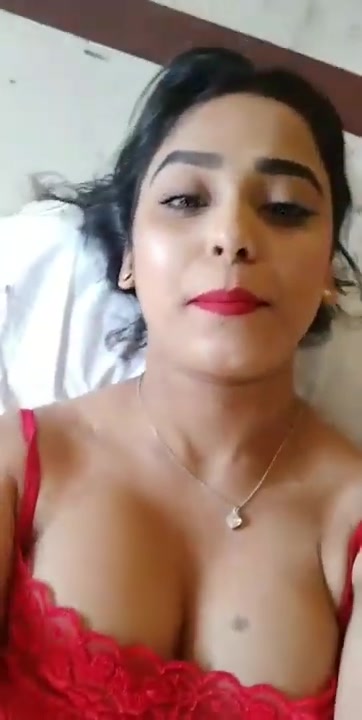 [Image: Aliya-hot-live-11.jpg]
