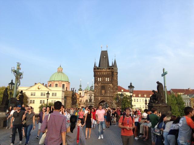 Praga: ed. danzante, Josefov, plaza ciudad vieja, puente Carlos e Isla Kampa - Viena - Bratislava - Praga (21)