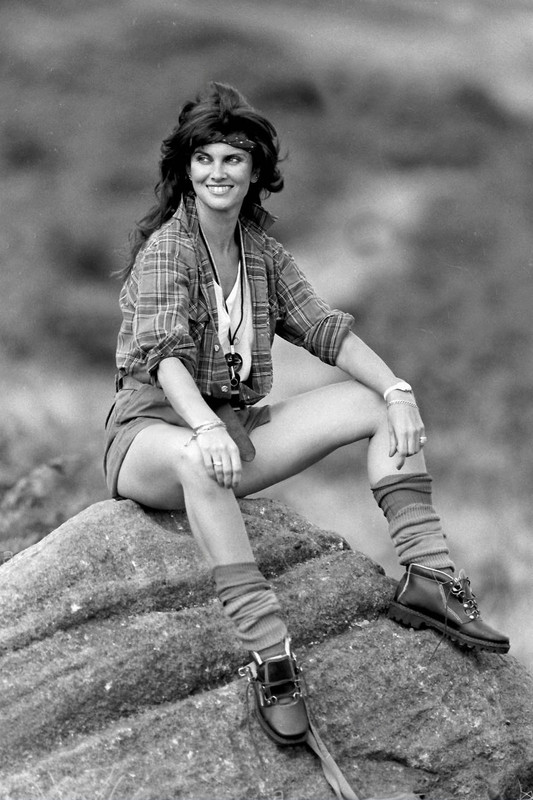 Caroline_Munro_c92