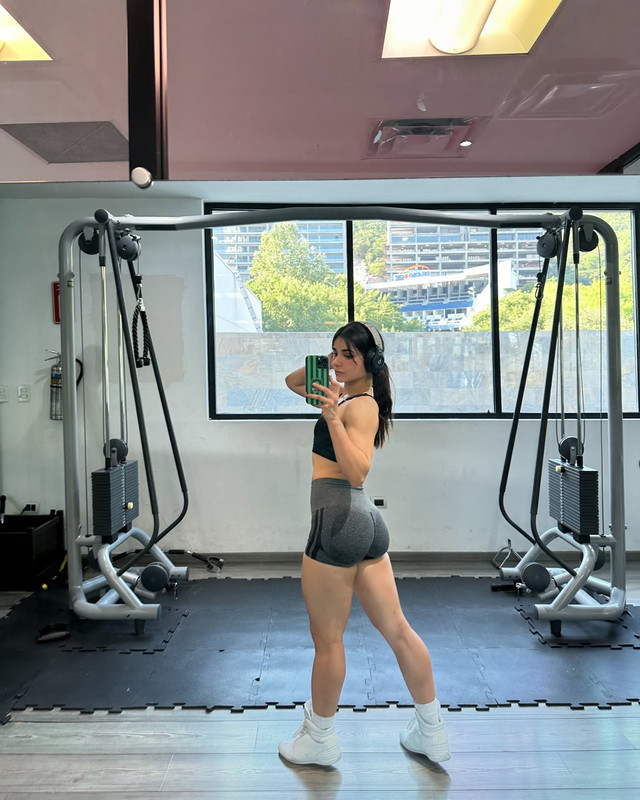 Alana, creadora de contenido, revela su cambio físico antes de la Velada del Año 4.