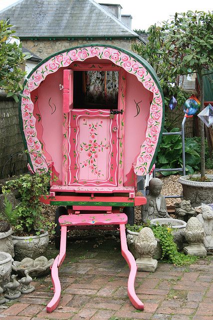 pink-gypsy-caravan.jpg