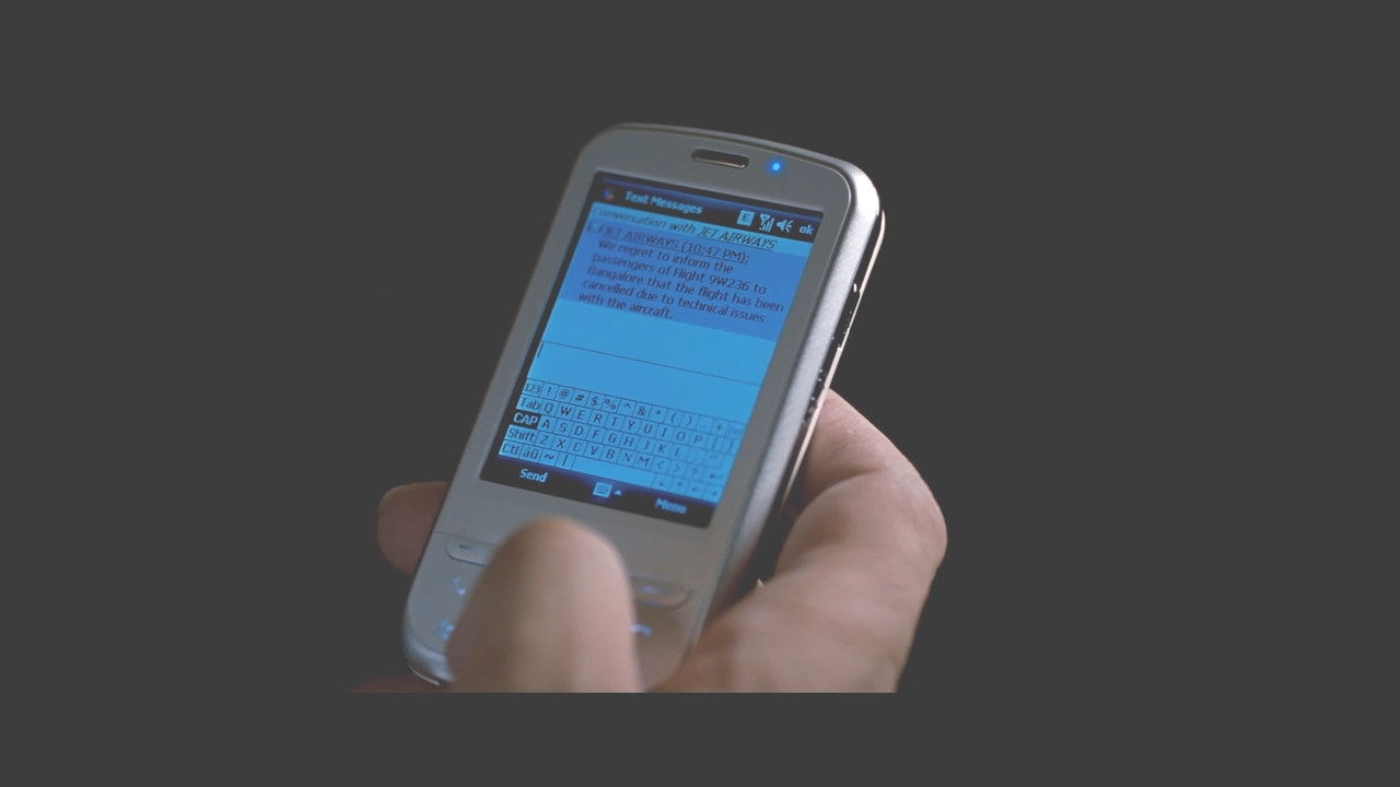 Raima Sen Hot Navel From Mirch 2010 1080p Light Version.mp4_snapshot_00.48_[2020.12.02_20.41.38]