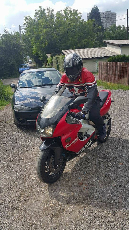 32857596_2208779992511113_8832287373036355584_n