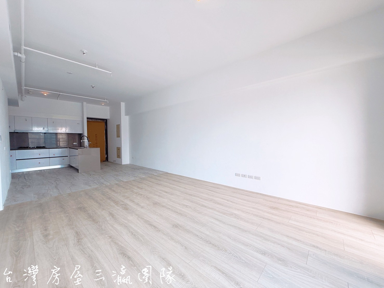 LINE ALBUM 一彎綠 12B3) 260328 13