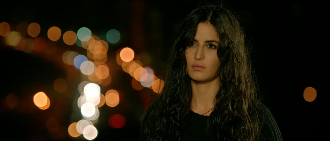 Phantom 2015 WebRip [Hindi] 480p 720p ESub Screenshot