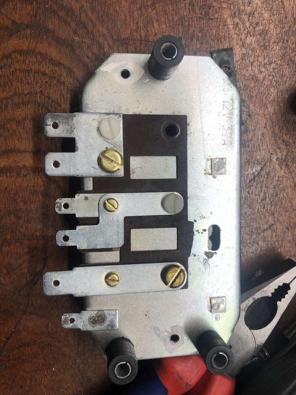 9250B25B-8F6C-4BC0-A4F1-96452E01F932