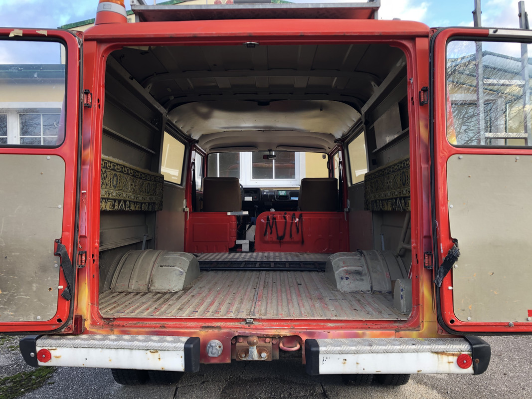 3915ED58-75F5-408B-A323-9D773DFDB6D2