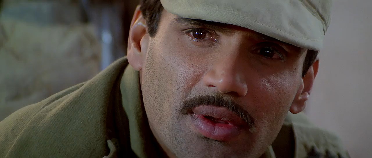 Border 1997 WebRip [Hindi] 480p 720p ESub Screenshot