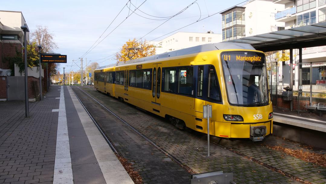 [Bild: 011125-085855-41b.jpg]