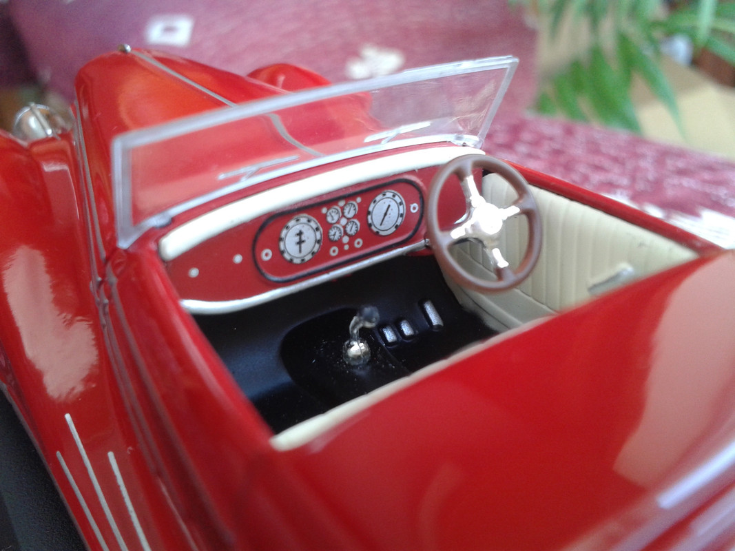 1938 Delahaye 165 Cabriolet Figoni & Falaschi (Ixo-Altaya) (13)