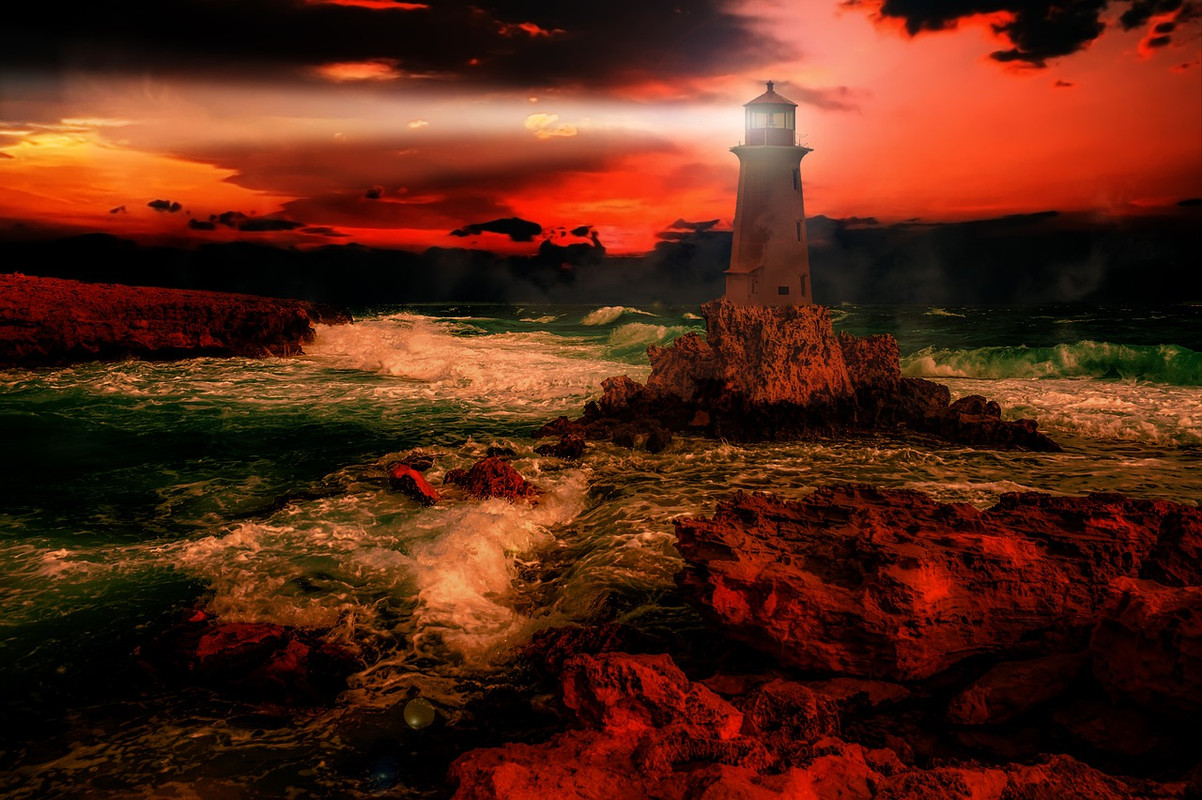 red-sky-lighthouse-4396561-1280.jpg