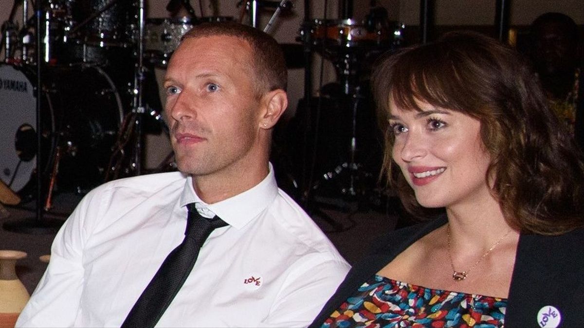 Aseguran que Chris Martin habría roto con Dakota Johnson de la peor forma