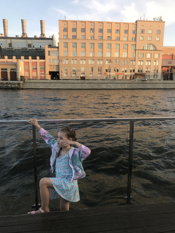 E0D3285E-429F-49D2-91E4-16796AD977F7