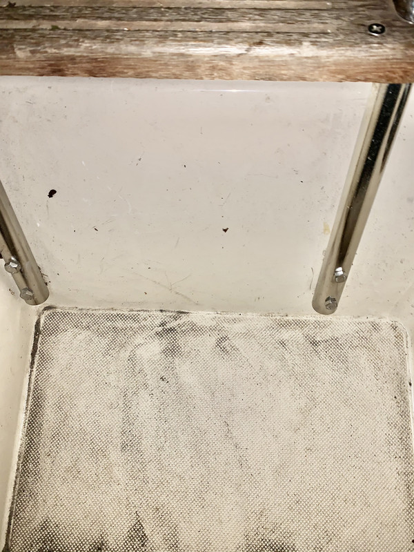 27ED5CF9-B744-46DE-B8E6-B7FFB3C9BCDA