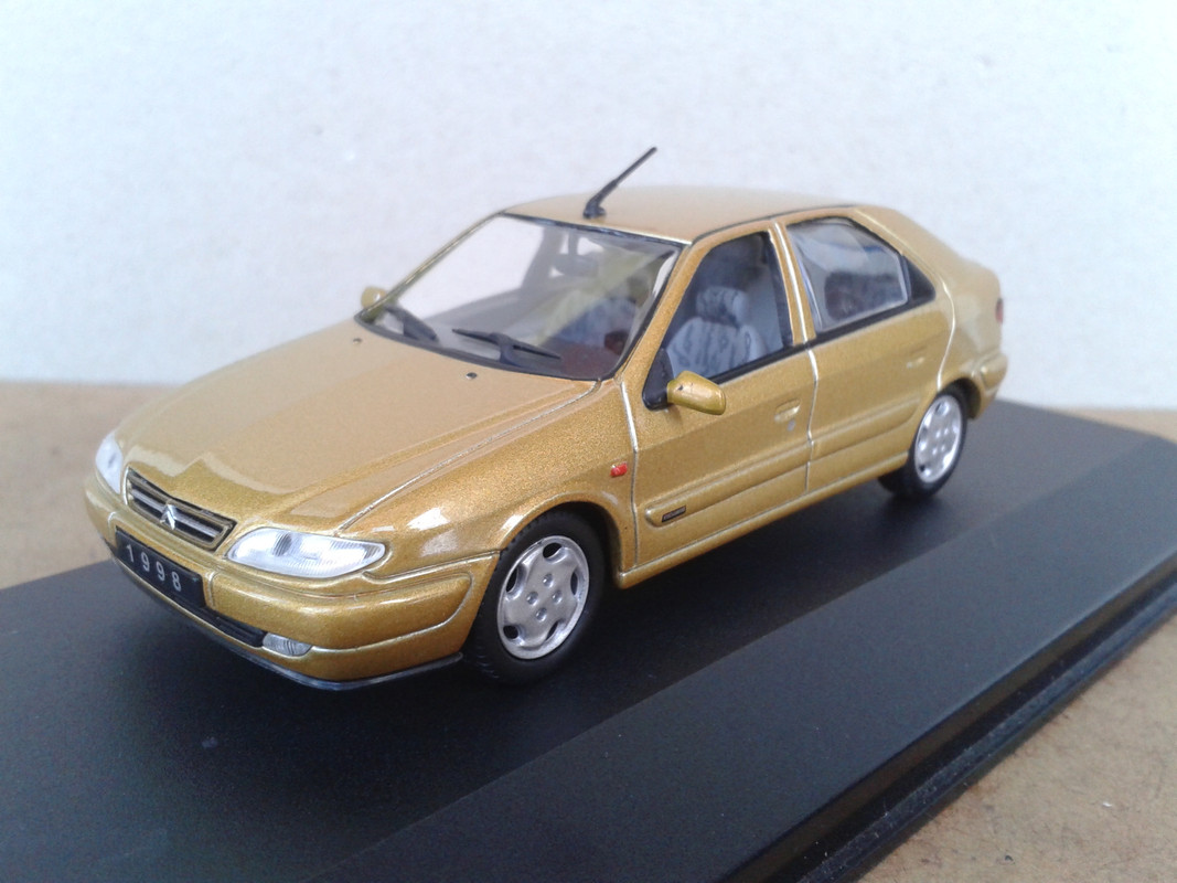 1998 Citroën Xsara 5 p. 1.8i 16 v Exclusive (Universal Hobbies- nº52 Passion Citroën) (3)