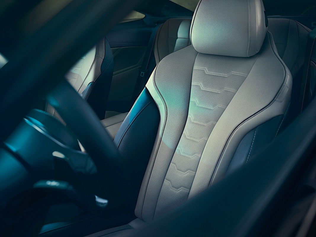 2020 BMW M850i xDrive Coupe First Edition (2)