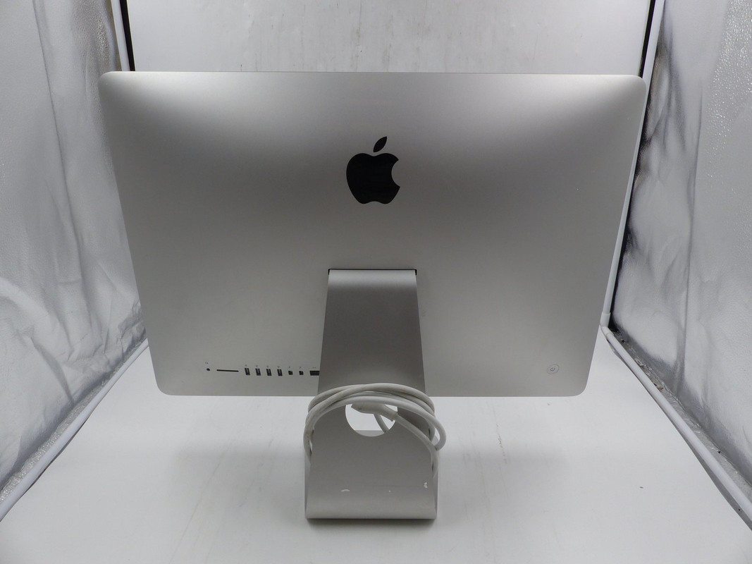 iMac 21.5 Inch,2013 ,2.7 GHz Quad Core, Intel Core i5, 8GB
