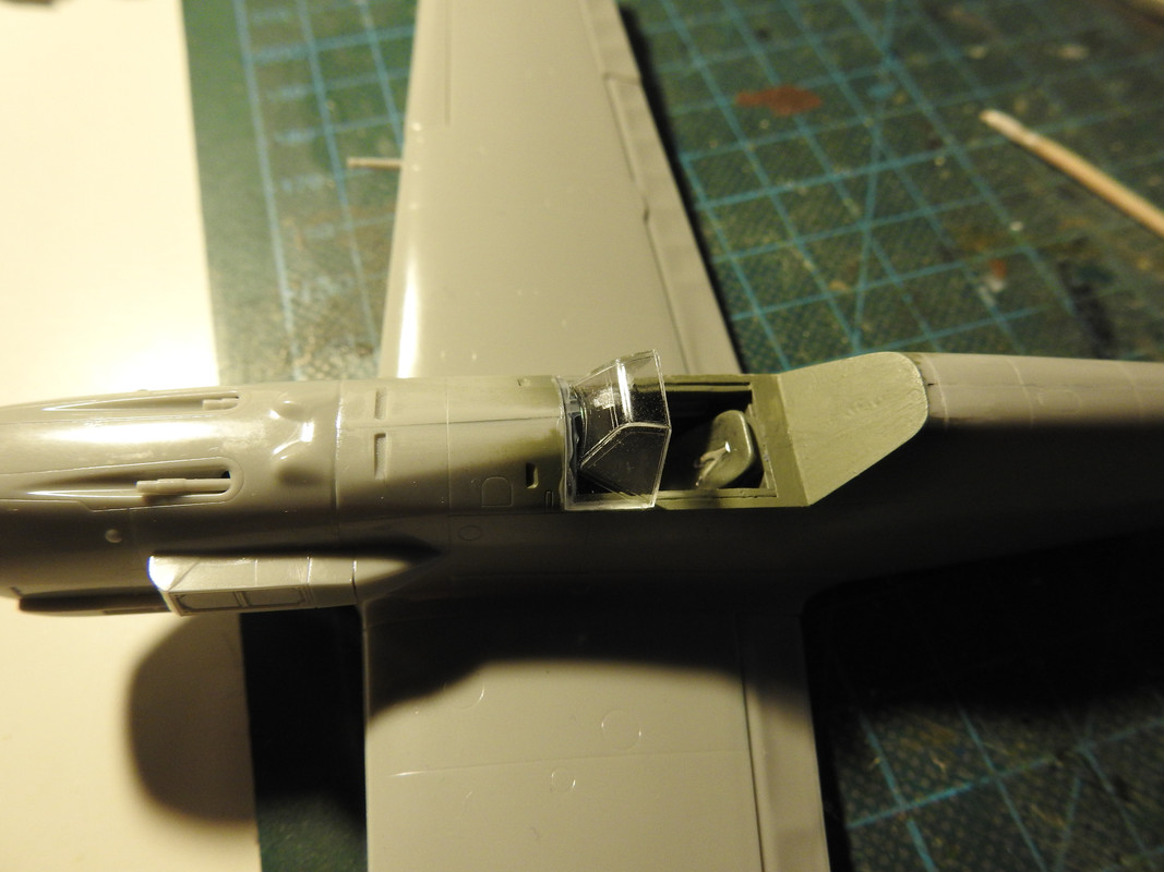 Bf109E-4/7 Tropical , 1/48 Hasegawa - Sida 2 DSCN0888