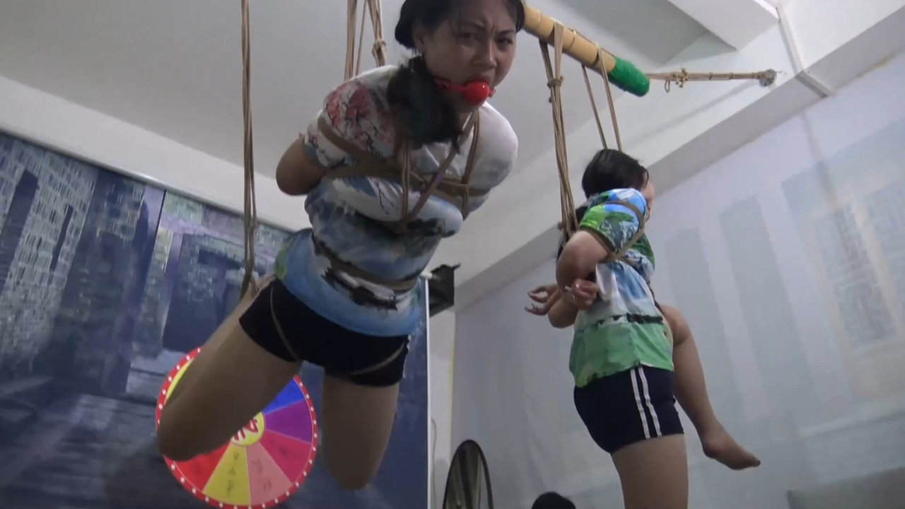 胜景影视 双女M转盘捆绑游戏 四.mp4_20220818_185202.139