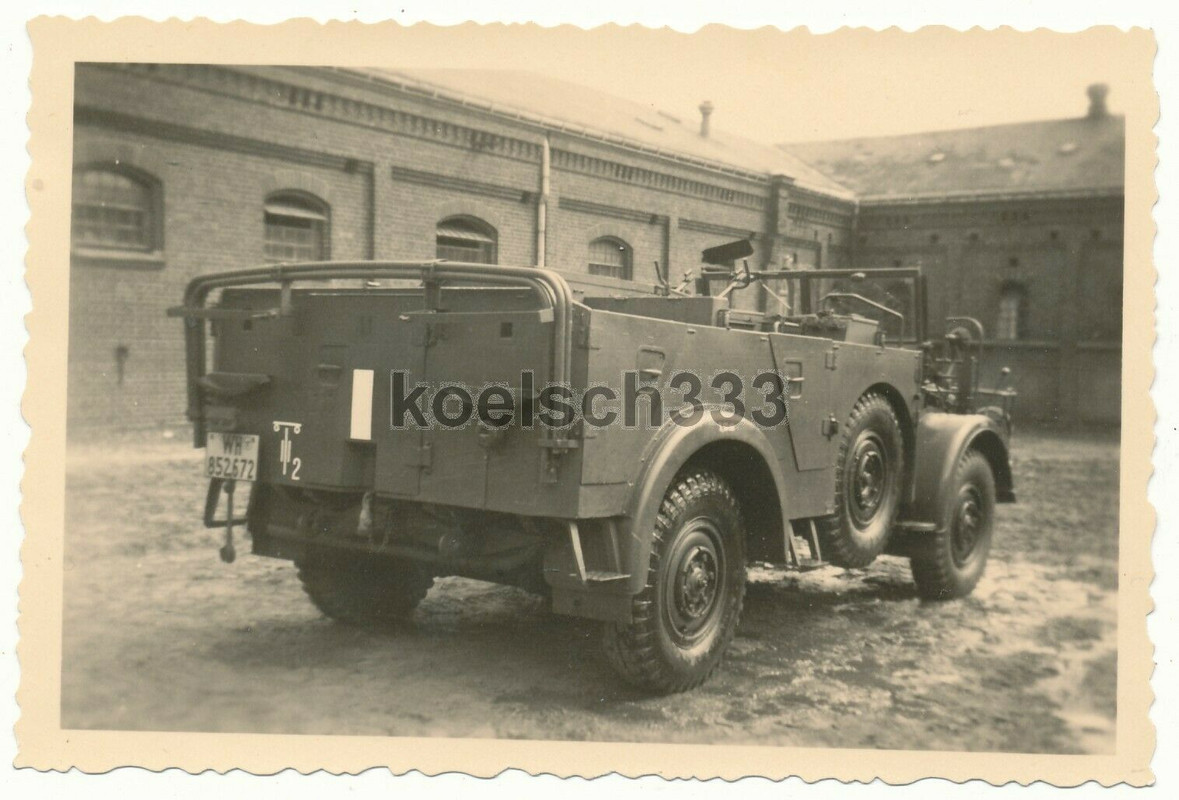 Foto schwerer Einheits PKW Wehrmacht Kübelwagen Heck Ansicht