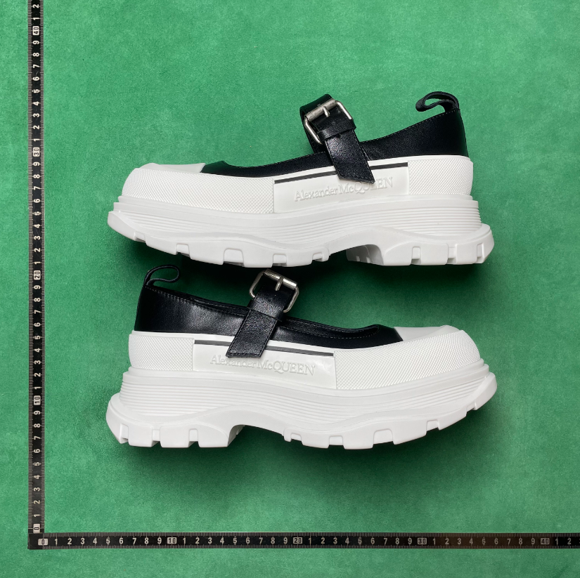 Alexander McQueen Tread Slick
