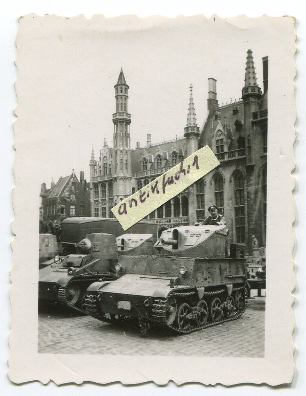 3 seltene Beute-Panzer aus Belgien in Brügge im 