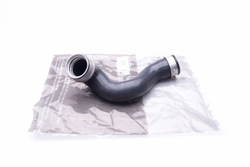 TURBO INTERCOOLER HOSE PIPE pour MERCEDES BENZ CLK C209 220Cdi 2035283382