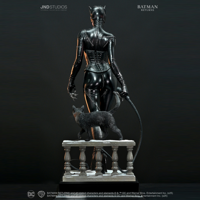 JND Studios : Batman Returns - Catwoman 1/3 Scale Statue 6