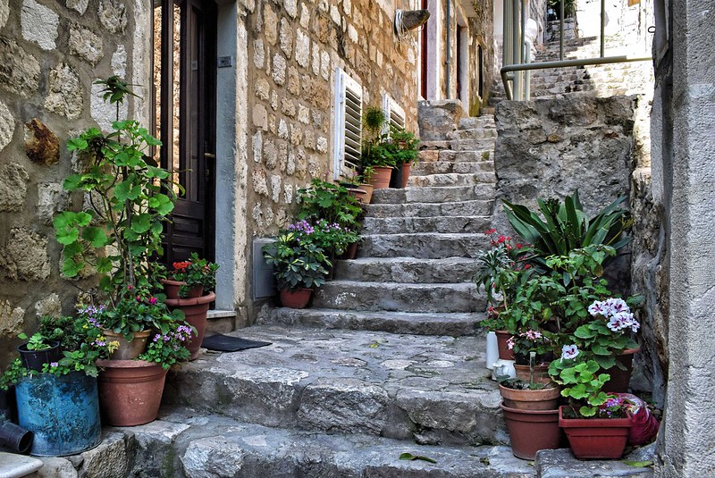 grey-steps-dubrovnik.jpg