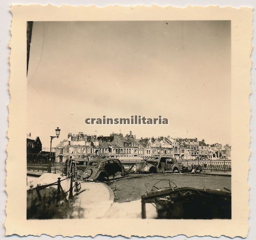 Orig. Foto zerst. Beute Renault Pkw Brückensperr