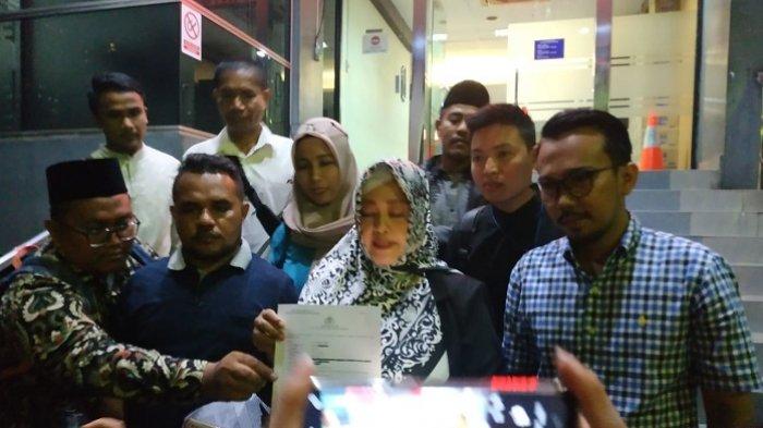 Anggota DPD Jakarta Fahira Idris melaporkan pakar komunikasi Ade Armando ke Polda Metro Jaya, Jakarta Selatan, Jumat (1/11/2019). 