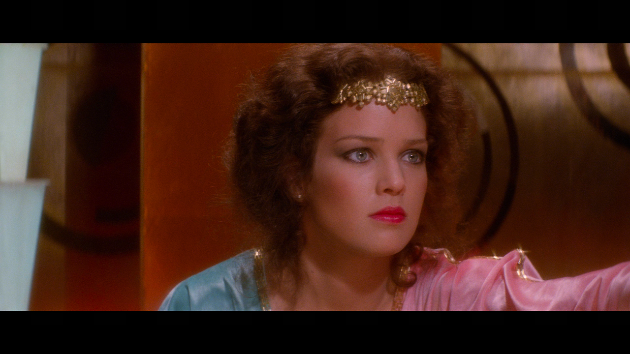 Flash Gordon.mkv_snapshot_01.26.22_[2020.08.19_21.48.59]