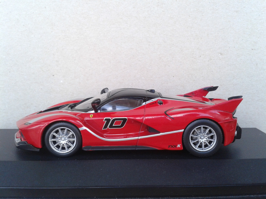 2014 Ferrari FXX K (Ixo-nº 3 Ferrari GT Collection) (13)
