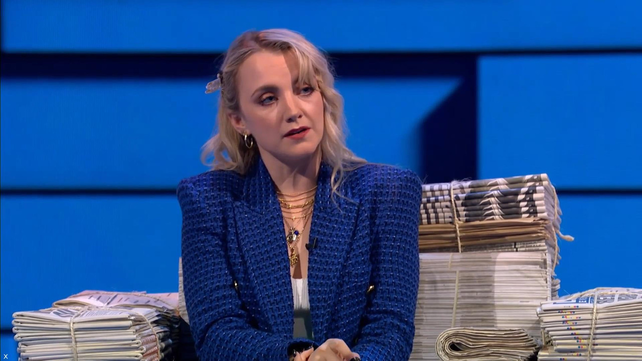 Evanna Lynch 041121.mp4_snapshot_05.16_[2021.11.04_23.54.20]
